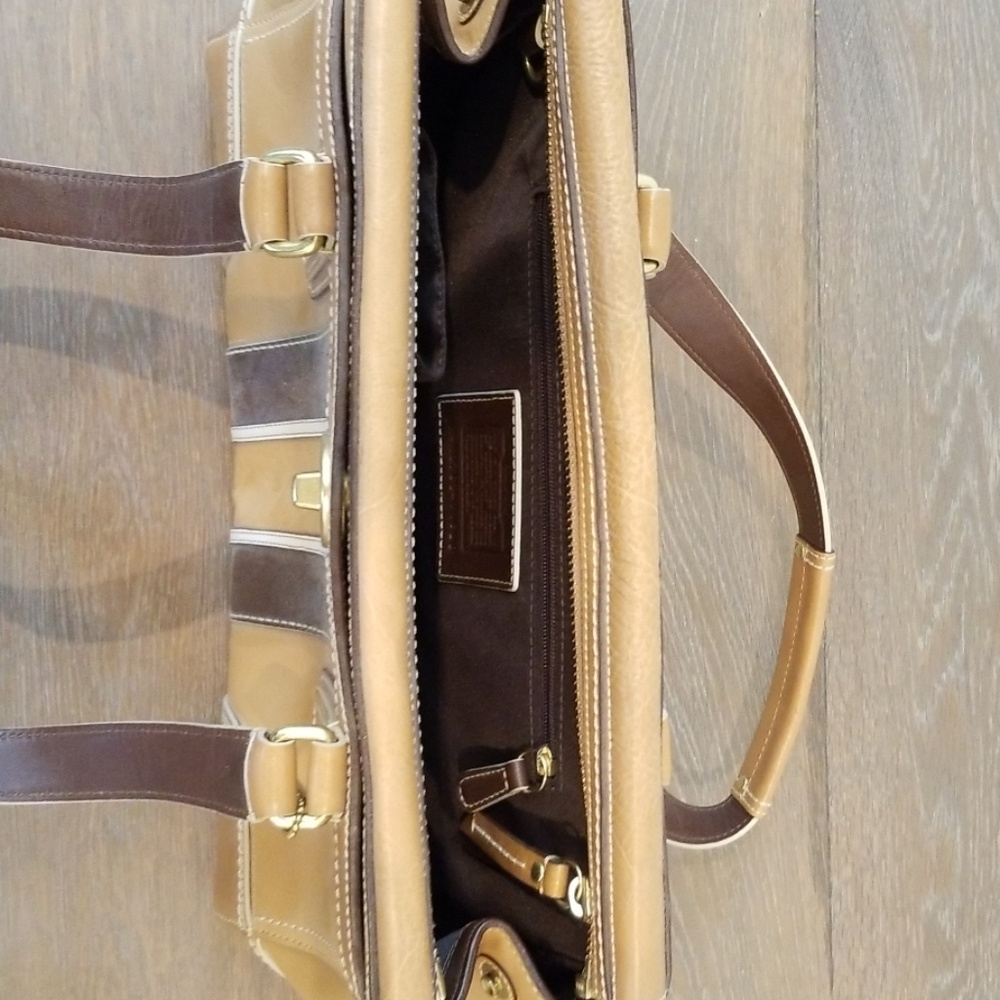 Coach handbag - Picture 2 of 4